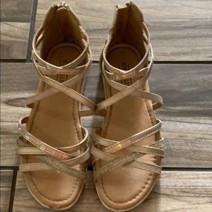 Sandals size 4